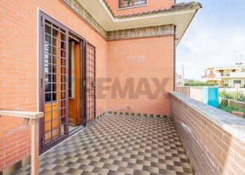 Balcone - Villa Via Giovanni Battista Impallomeni
 
5, Roma - foto 30