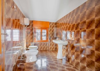 Bagno - Villa Via Giovanni Battista Impallomeni
 
5, Roma - foto 45