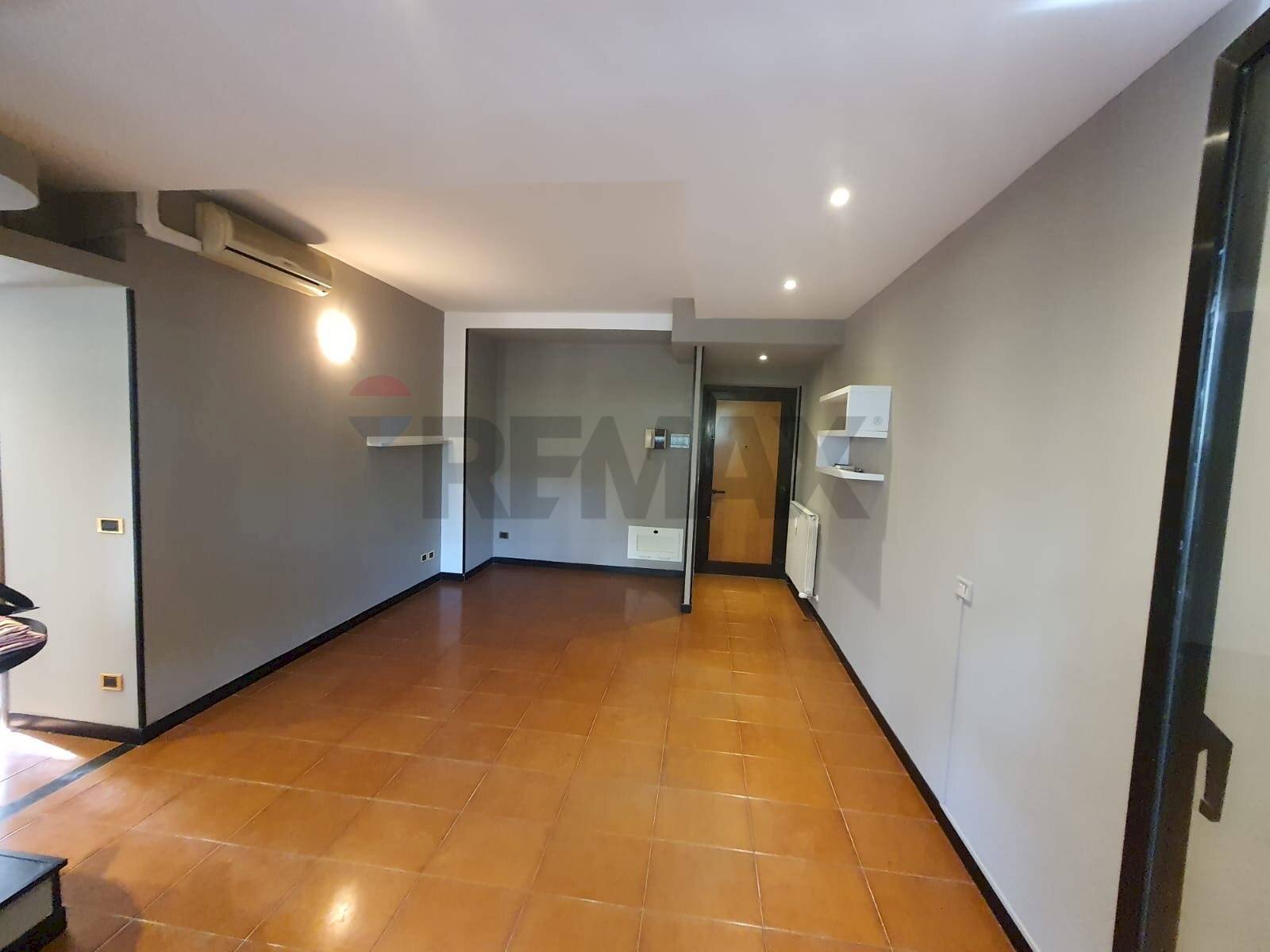 Stanza vuota - Bilocale Via Mar Della Cina, Roma - foto 2