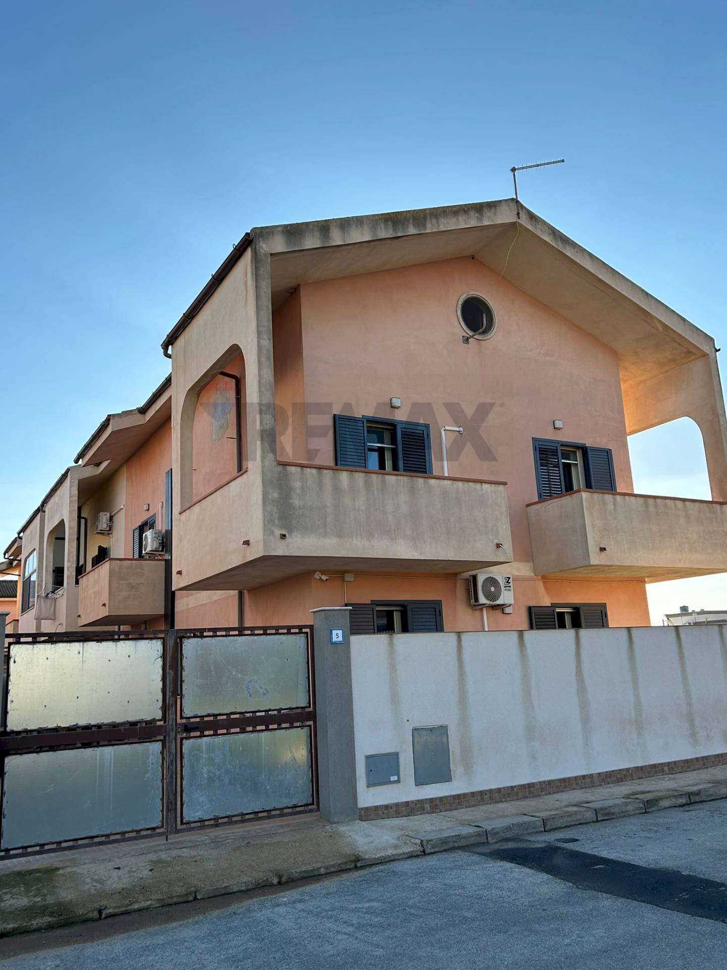 Edificio all\'aperto - Villa a Schiera Via Carlo Alberto
 
126, Portopalo di Capo Passero - foto 1