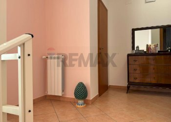 Scale - Villa a Schiera Via Carlo Alberto
 
126, Portopalo di Capo Passero - foto 46