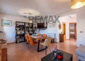 Sala da pranzo - Villa a Schiera Via Carlo Alberto
126, Portopalo di Capo Passero - foto 5