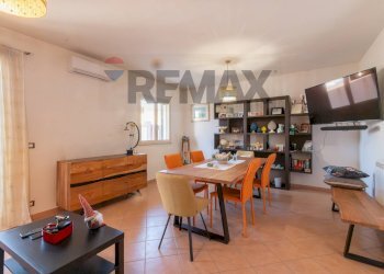 Sala da pranzo - Villa a Schiera Via Carlo Alberto
126, Portopalo di Capo Passero - foto 28