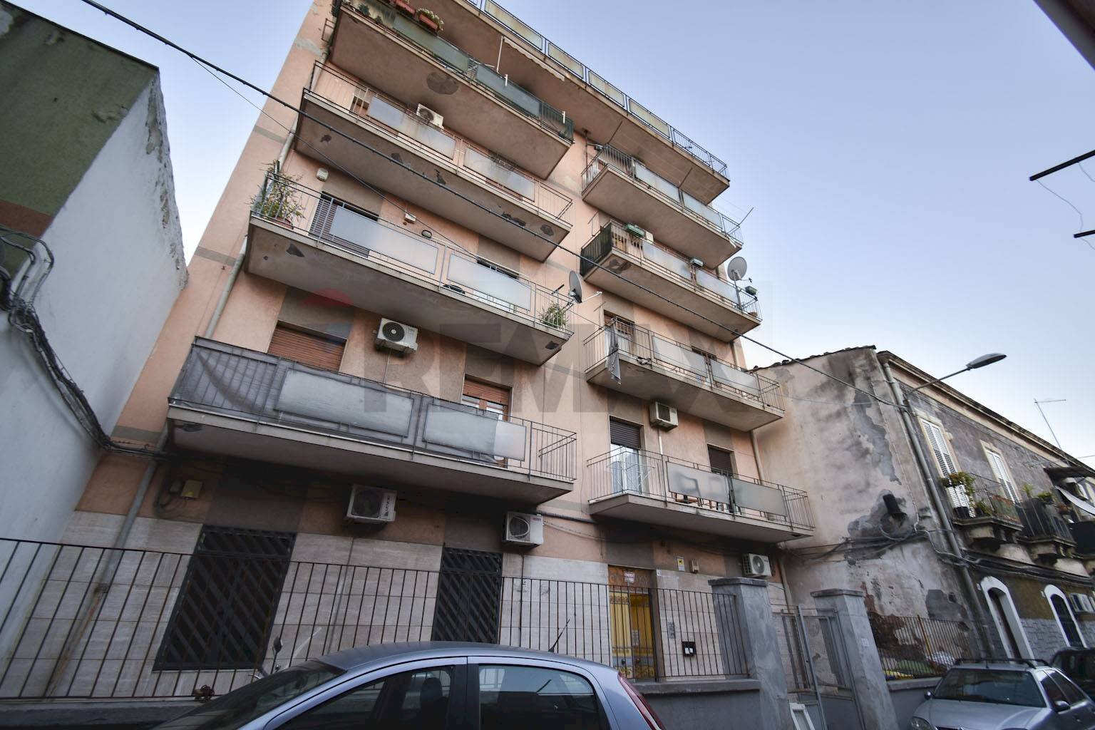 Edificio all\'aperto - Quadrilocale Via Carlo Forlanini
 
48, Catania - foto 3
