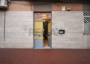 Edificio all\'aperto - Quadrilocale Via Carlo Forlanini
 
48, Catania - foto 2