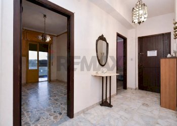 Hall / corridoio - Quadrilocale Via Carlo Forlanini
 
48, Catania - foto 6