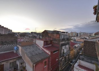 Edificio all\'aperto - Quadrilocale Via Carlo Forlanini
 
48, Catania - foto 11