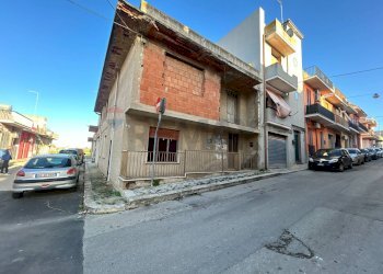 Edificio all\'aperto - Casa indipendente Via  giovanni Lanza
 
98, Pachino - foto 3