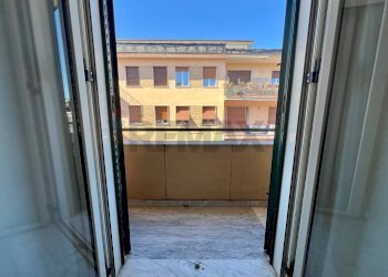 Balcone - Trilocale Via Michele Ferrara
 
20, Caserta - foto 19