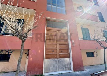 Edificio all\'aperto - Trilocale Via Michele Ferrara
 
20, Caserta - foto 35