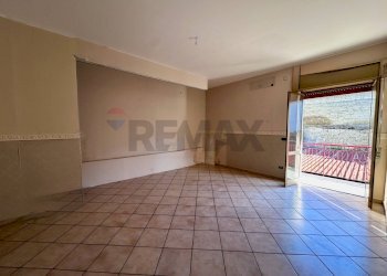 Stanza vuota - Trilocale Via Nazionale delle Puglie
 
78, Casoria - foto 14