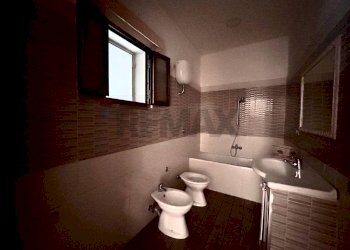 Bagno - Trilocale Via Nazionale delle Puglie
 
78, Casoria - foto 17