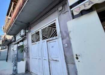 Edificio all\'aperto - Trilocale Via Nazionale delle Puglie
 
78, Casoria - foto 21