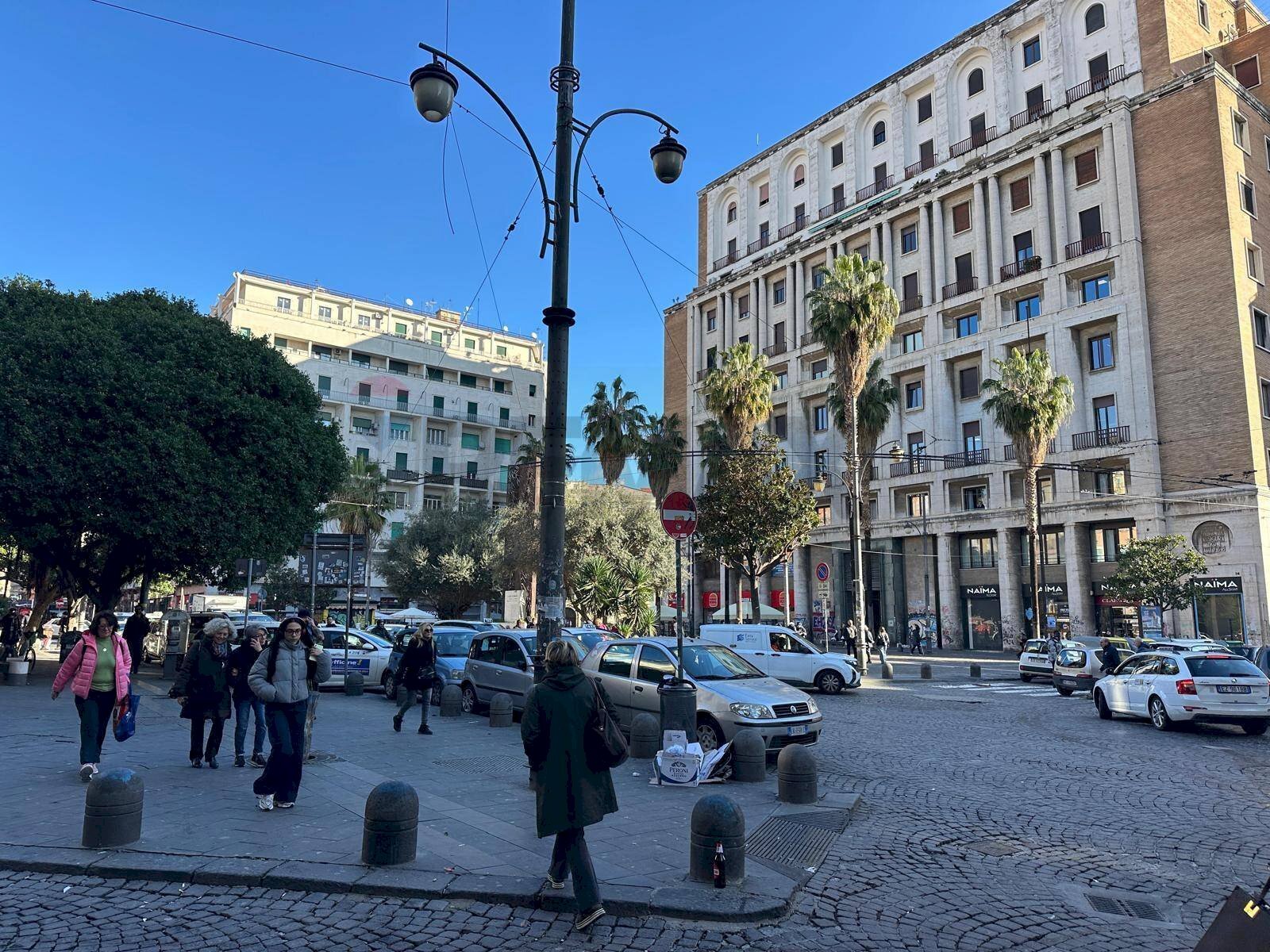 Edificio all\'aperto - Trilocale Napoli - foto 2