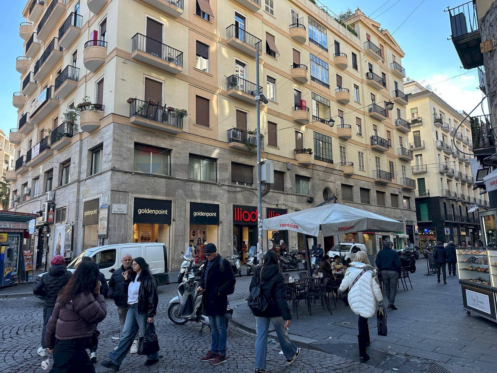 Edificio all\'aperto - Trilocale Napoli - foto 3