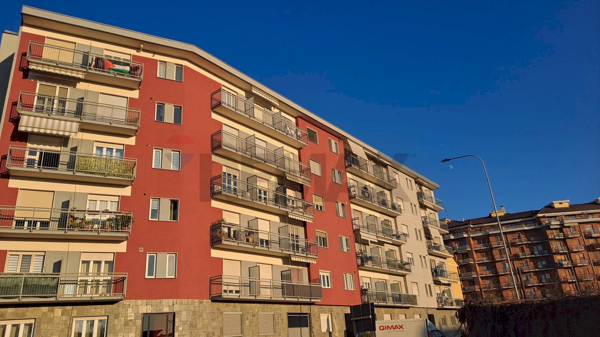 Edificio all\'aperto - Three-room apartment Via Raffaello Sanzio
 
9, Settimo Torinese - photo 2