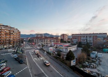Edificio all\'aperto - Trilocale Via Raffaello Sanzio
 
9, Settimo Torinese - foto 11