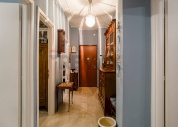 Hall / corridoio - Trilocale Via Raffaello Sanzio
 
9, Settimo Torinese - foto 30