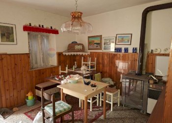 Sala da pranzo - Casa semi indipendente via Ronce
 
80, Belluno - foto 9