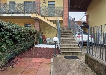 Casa all\'aperto - Trilocale via Giotto
 
29, Albuzzano - foto 2