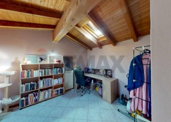 Camera / camera da letto - Trilocale via Giotto
 
29, Albuzzano - foto 31