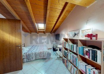 Camera / camera da letto - Trilocale via Giotto
 
29, Albuzzano - foto 32