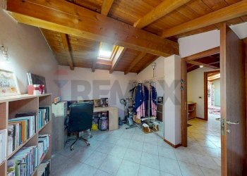 Camera / camera da letto - Trilocale via Giotto
 
29, Albuzzano - foto 33