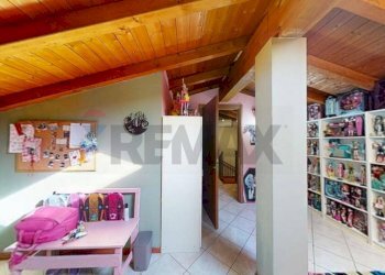 Camera / camera da letto - Trilocale via Giotto
 
29, Albuzzano - foto 40