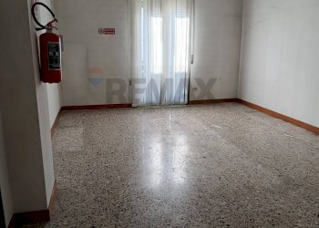 Stanza vuota - Appartamento via libertà
 
5, Sannazzaro de' Burgondi - foto 4