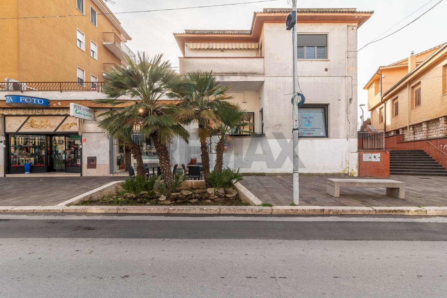 Edificio all\'aperto - Commercial Premises Via Aurelia Tarquinia
 
18, Montalto di Castro - photo 3