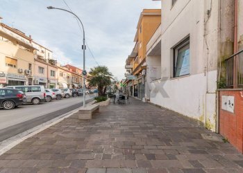 Edificio all\'aperto - Commercial Premises Via Aurelia Tarquinia
 
18, Montalto di Castro - photo 4