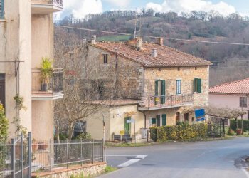 Casa all\'aperto - Bilocale Via Mario Luzi
 
53, Semproniano - foto 1