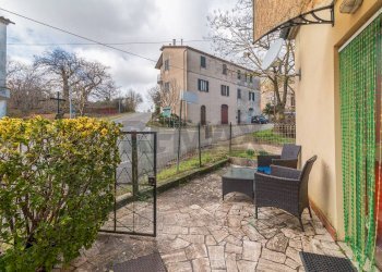 Edificio all\'aperto - Bilocale Via Mario Luzi
 
53, Semproniano - foto 6