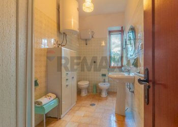 Bagno - Apartment Via Mario Luzi
 
55, Semproniano - photo 33