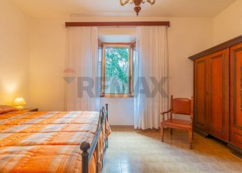 Camera / camera da letto - Apartment Via Mario Luzi
 
55, Semproniano - photo 36