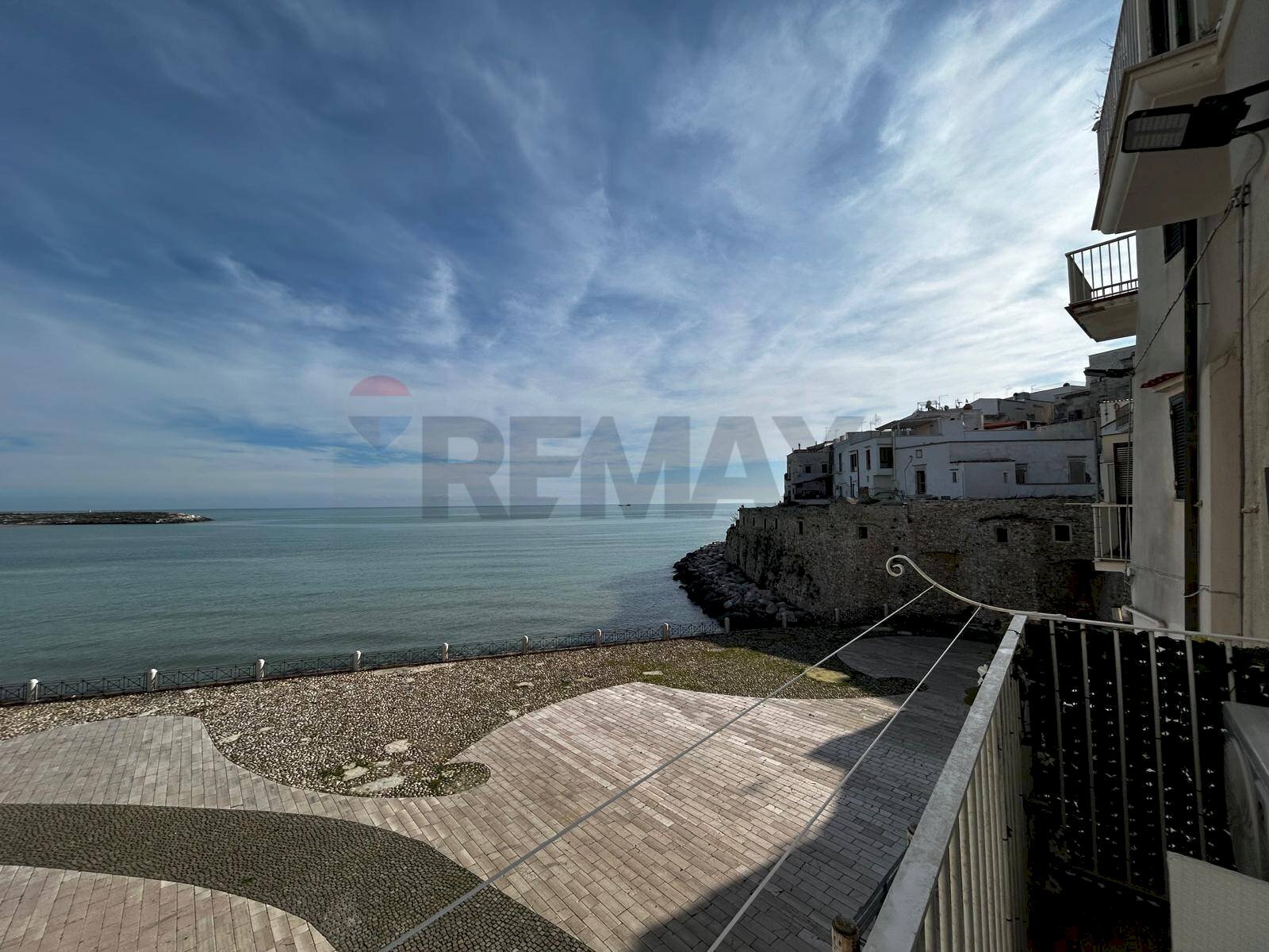 Vista dell\'acqua - Appartamento Piazza Vittorio Emanuele II
 
21, Vieste - foto 2