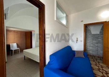 Soggiorno - Appartamento Piazza Vittorio Emanuele II
 
21, Vieste - foto 4