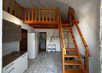 Scale - Appartamento Piazza Vittorio Emanuele II
 
21, Vieste - foto 11