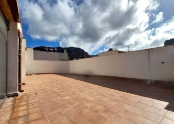 Foto 3 - Trilocale Via Gabriele d'Annunzio
 
77, Bagheria - foto 3