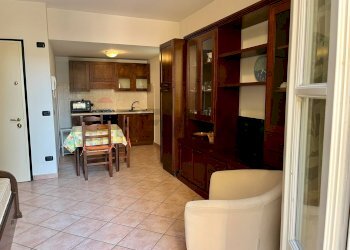 Sala da pranzo - One-room apartment Parma - photo 11