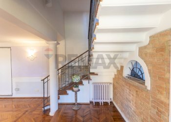 Scale - Villa Via Campore
 
57, Salsomaggiore Terme - photo 9