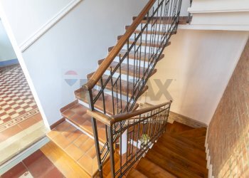 Scale - Villa Via Campore
 
57, Salsomaggiore Terme - photo 22