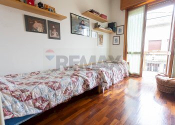 Camera / camera da letto - Trilocale Viale Marconi
 
11, Salsomaggiore Terme - foto 17