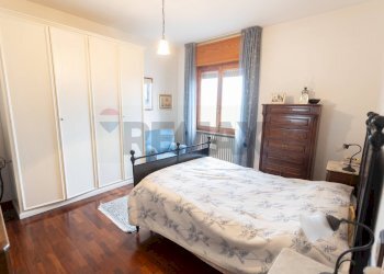 Camera / camera da letto - Trilocale Viale Marconi
 
11, Salsomaggiore Terme - foto 21