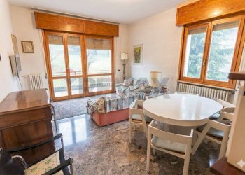 Sala da pranzo - Trilocale Viale Marconi
 
11, Salsomaggiore Terme - foto 1