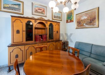 Sala da pranzo - Quadrilocale Strada Benedetta
 
20, Parma - foto 11