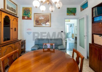 Sala da pranzo - Quadrilocale Strada Benedetta
 
20, Parma - foto 14