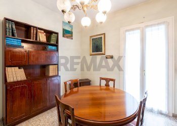 Sala da pranzo - Quadrilocale Strada Benedetta
 
20, Parma - foto 17