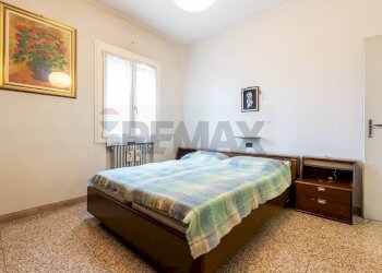 Camera / camera da letto - Quadrilocale Strada Benedetta
 
20, Parma - foto 27