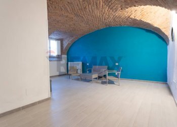 Stanza vuota - Monolocale Frazione Ponteghiara
 
64, Fidenza - foto 24